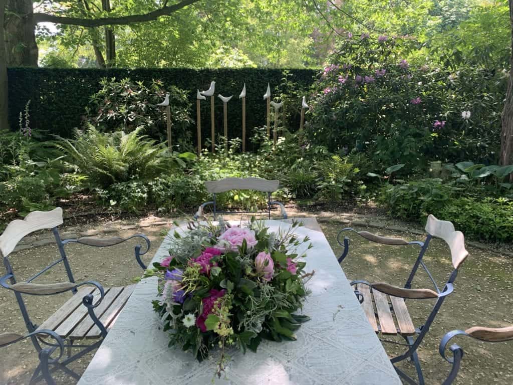De romantische tuin van Dina Deferme